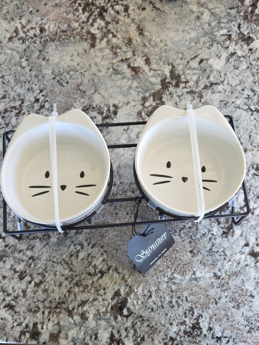 Signature Cat Ceramic Double Bowl Set in White